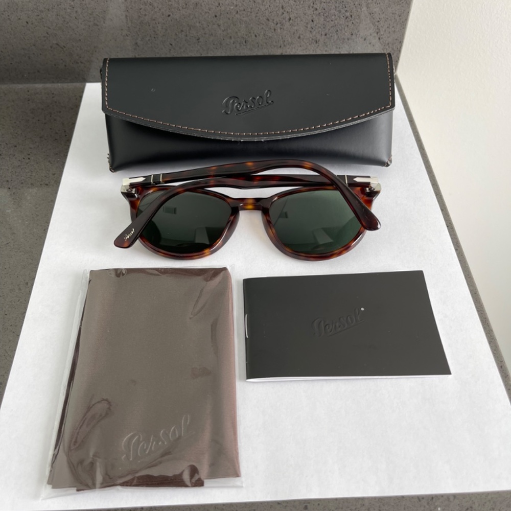 Brand New - Persol PO3152S  52mm Dark Tortoise / Grey Lenses New Sunglasses - Picture 3 of 13